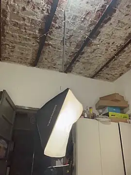 Alicbranca online show from November 27, 2025, 12:35 am