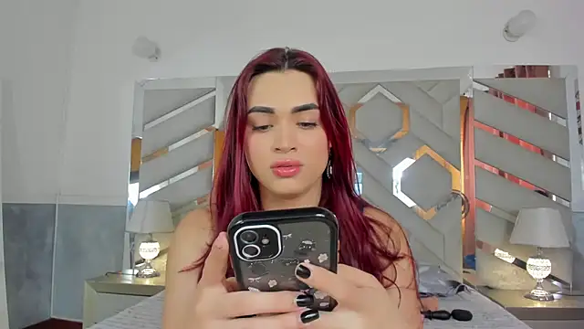 alexandra fire69x online show from February 4, 2026, 2:45 pm