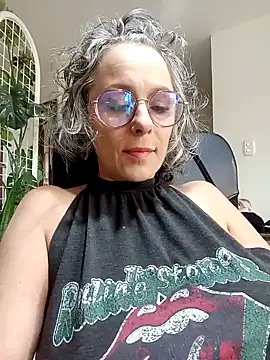 Snapshot of Pinkboobie chatting on January 8, 2025, 5:15 pm Pinkboobie online show from January 8, 2025, 5:15 pm