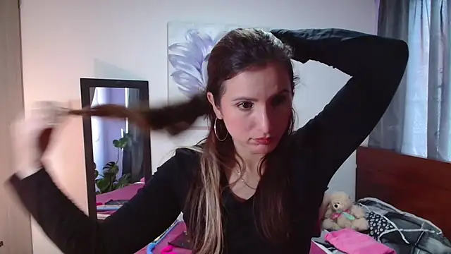 Snapshot of vanessabrown_ chatting on February 19, 2025, 2:23 pm vanessabrown online show from February 19, 2025, 2:23 pm