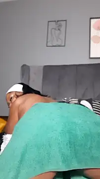 PearlSexxy69 online show from December 4, 2025, 4:48 pm