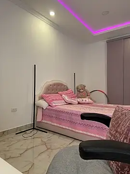 Sensualtease online show from February 7, 2026, 8:34 pm