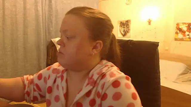 Janiffer MiMi online show from December 6, 2024, 10:19 pm