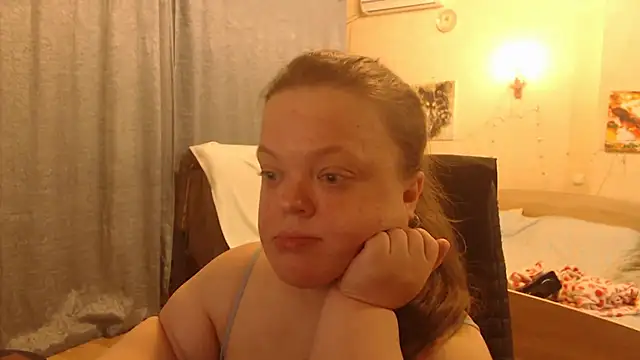 Janiffer MiMi online show from December 7, 2024, 1:25 am