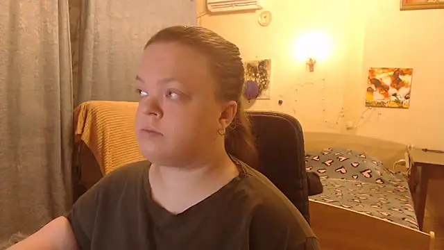 Janiffer MiMi online show from January 15, 2025, 5:58 pm