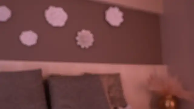 evamoretti online show from February 13, 2026, 7:54 pm