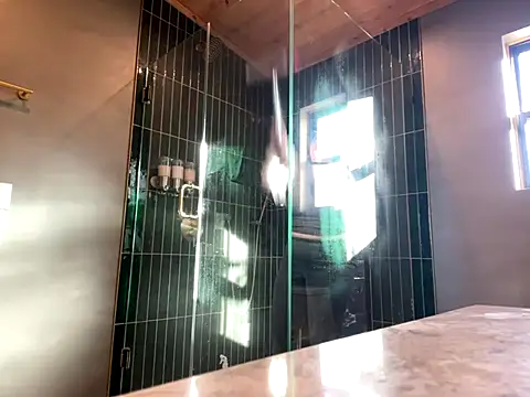 Snapshot of 1-800-FUCKYOU chatting on November 10, 2025, 10:31 pm 1-800-FUCKYOU online show from November 10, 2025, 10:31 pm