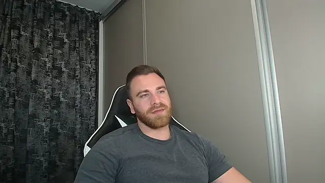 Thori92 online show from November 14, 2025, 6:50 pm