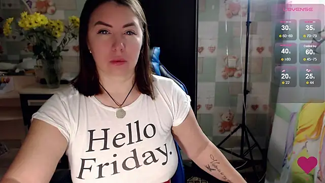 Snapshot of Korolek12 chatting on October 10, 2025, 5:17 am Korolek12 online show from October 10, 2025, 5:17 am