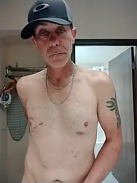 Snapshot of drewsix9@xh chatting on March 23, 2025, 8:26 am drewsix9xh online show from March 23, 2025, 8:26 am