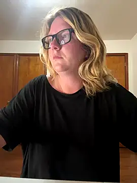 Snapshot of Lizzyloo chatting on September 29, 2025, 7:57 am Lizzyloo online show from September 29, 2025, 7:57 am