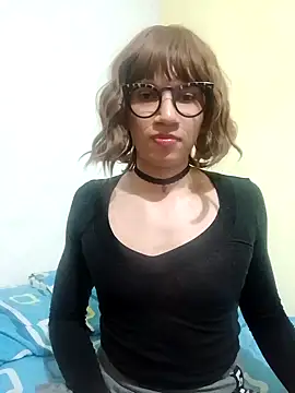 Anna Luisa online show from October 28, 2025, 5:22 am