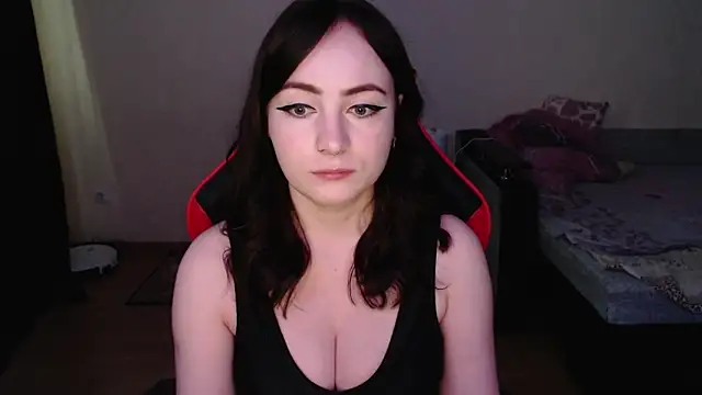 Laralianna online show from November 27, 2025, 7:10 am