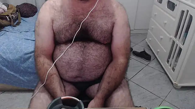 Snapshot of MysterBearMG chatting on December 29, 2024, 1:24 am MysterBearMG online show from December 29, 2024, 1:24 am
