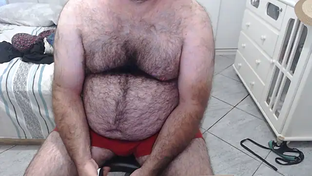 Snapshot of MysterBearMG chatting on January 19, 2025, 9:13 pm MysterBearMG online show from January 19, 2025, 9:13 pm