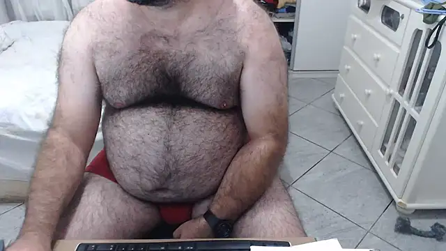 Snapshot of MysterBearMG chatting on February 7, 2025, 12:09 am MysterBearMG online show from February 7, 2025, 12:09 am