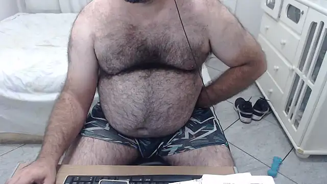 Snapshot of MysterBearMG chatting on February 16, 2025, 1:58 am MysterBearMG online show from February 16, 2025, 1:58 am