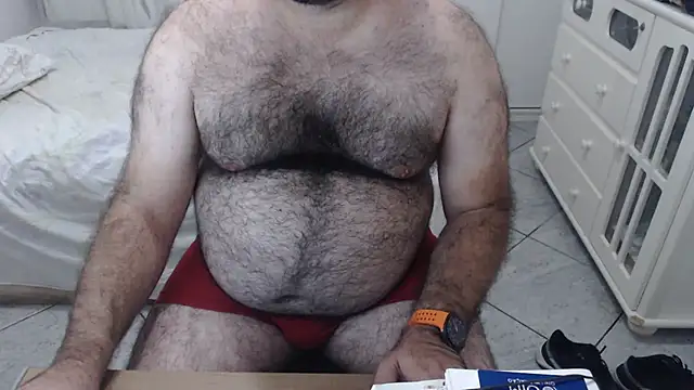 Snapshot of MysterBearMG chatting on February 18, 2025, 10:36 pm MysterBearMG online show from February 18, 2025, 10:36 pm
