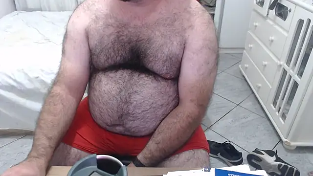 Snapshot of MysterBearMG chatting on February 24, 2025, 1:46 am MysterBearMG online show from February 24, 2025, 1:46 am