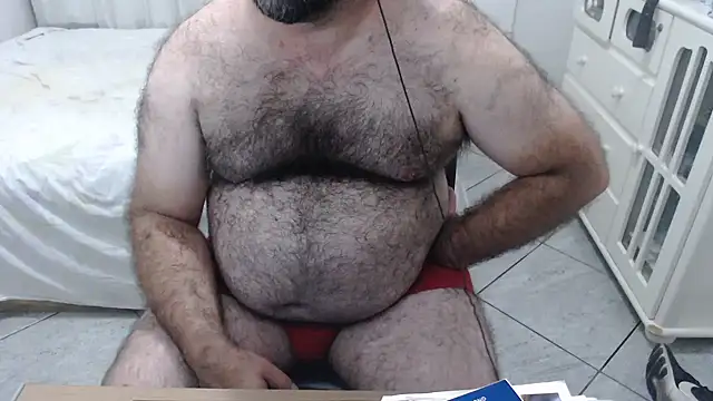 Snapshot of MysterBearMG chatting on February 28, 2025, 11:34 pm MysterBearMG online show from February 28, 2025, 11:34 pm