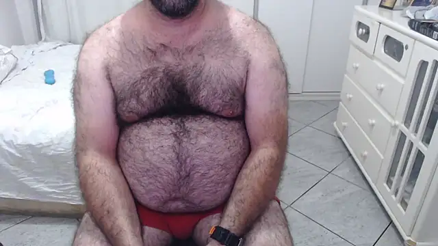 Snapshot of MysterBearMG chatting on March 9, 2025, 11:03 pm MysterBearMG online show from March 9, 2025, 11:03 pm