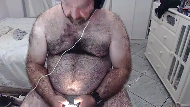 Snapshot of MysterBearMG chatting on March 16, 2025, 11:14 pm MysterBearMG online show from March 16, 2025, 11:14 pm