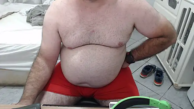 Snapshot of MysterBearMG chatting on October 7, 2025, 11:13 pm MysterBearMG online show from October 7, 2025, 11:13 pm