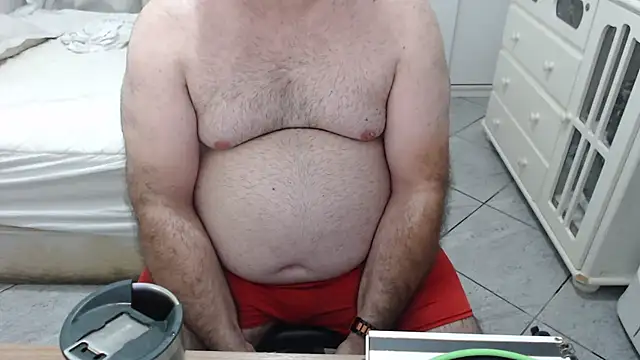 Snapshot of MysterBearMG chatting on October 8, 2025, 11:24 pm MysterBearMG online show from October 8, 2025, 11:24 pm