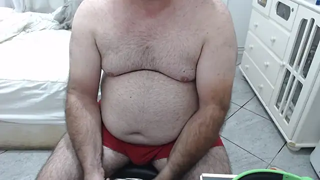 Snapshot of MysterBearMG chatting on October 11, 2025, 7:23 pm MysterBearMG online show from October 11, 2025, 7:23 pm