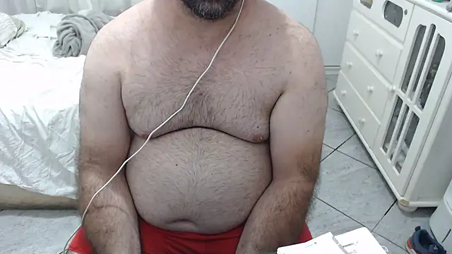 Snapshot of MysterBearMG chatting on October 15, 2025, 12:00 am MysterBearMG online show from October 15, 2025, 12:00 am