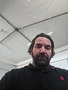 Snapshot of MysterBearMG chatting on October 15, 2025, 3:34 pm MysterBearMG online show from October 15, 2025, 3:34 pm