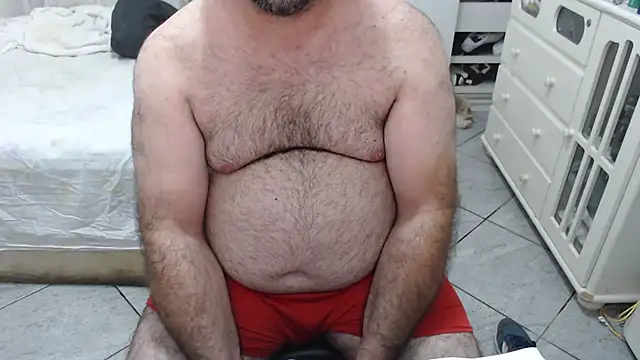 Snapshot of MysterBearMG chatting on November 7, 2025, 2:11 am MysterBearMG online show from November 7, 2025, 2:11 am