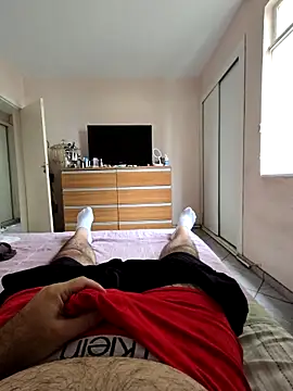 Snapshot of MysterBearMG chatting on November 8, 2025, 3:01 pm MysterBearMG online show from November 8, 2025, 3:01 pm