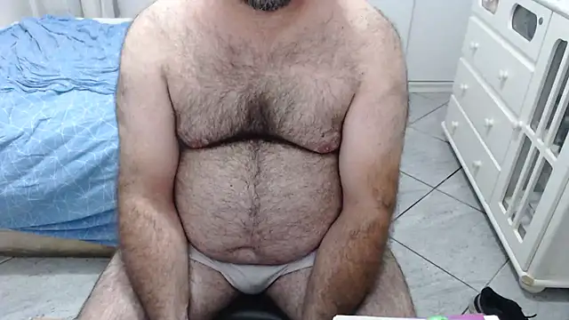 MysterBearMG online show from December 15, 2025, 10:47 pm