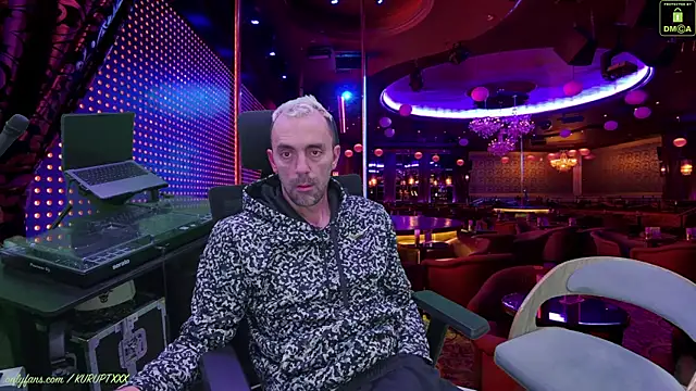 Snapshot of kuruptxxx_live chatting on February 3, 2025, 3:31 am kuruptxxx live online show from February 3, 2025, 3:31 am