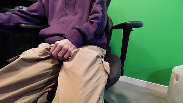 Snapshot of kuruptxxx_live chatting on November 13, 2025, 7:24 pm kuruptxxx live online show from November 13, 2025, 7:24 pm