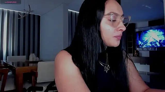 Snapshot of AnushaKumari chatting on September 19, 2025, 2:07 pm AnushaKumari online show from September 19, 2025, 2:07 pm
