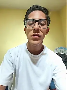 KevinCrz online show from July 25, 2026, 9:23 pm