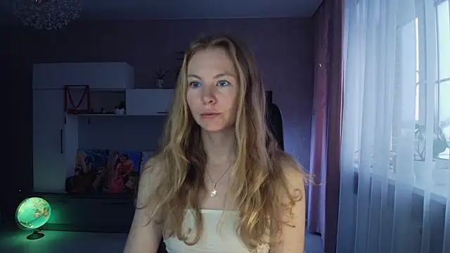 Cuddle Cat online show from November 30, 2025, 6:06 am