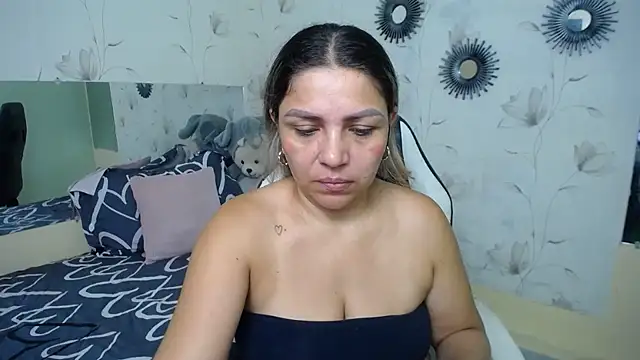 cum bigass online show from October 6, 2025, 12:13 pm