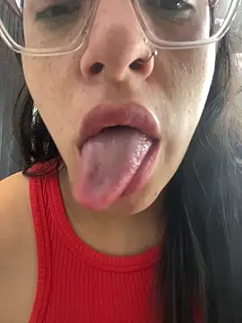 Ninnfa online show from October 20, 2025, 11:05 pm