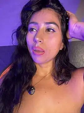 Valentinne z online show from May 24, 2026, 1:10 am