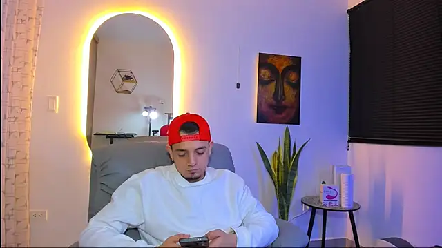 alejandro calderon1 online show from February 28, 2026, 6:25 am