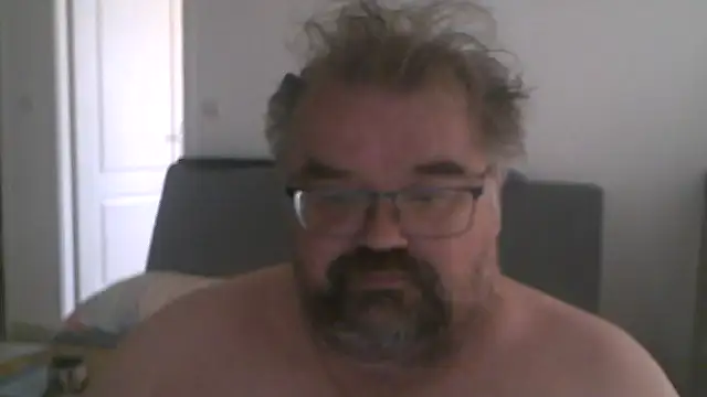 Snapshot of micke17340 chatting on September 11, 2025, 3:23 pm micke17340 online show from September 11, 2025, 3:23 pm