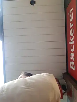 Snapshot of saharaheiss chatting on January 9, 2025, 10:20 am saharaheiss online show from January 9, 2025, 10:20 am