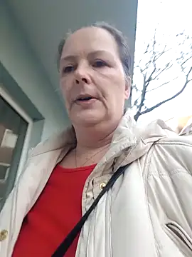 Snapshot of saharaheiss chatting on January 10, 2025, 2:45 pm saharaheiss online show from January 10, 2025, 2:45 pm