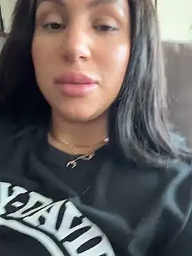 MeghanXO online show from September 29, 2025, 1:27 pm