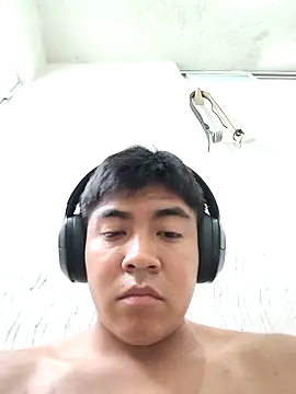 maximuslp online show from April 20, 2026, 11:28 pm