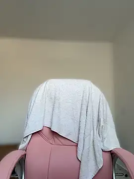 stormyy  online show from October 2, 2025, 6:59 pm