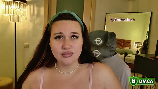 AminaCharm online show from January 11, 2025, 2:47 pm